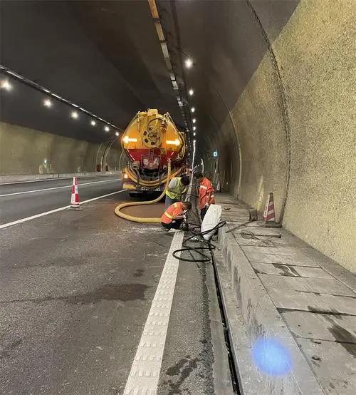 邢台隧道排水渠清淤